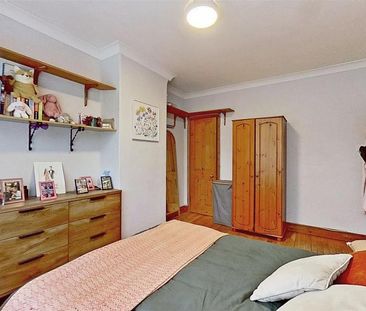 2 bedroom maisonette to rent - Photo 4