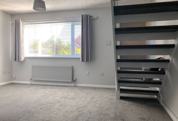 Toftwood, Dereham - Photo 1