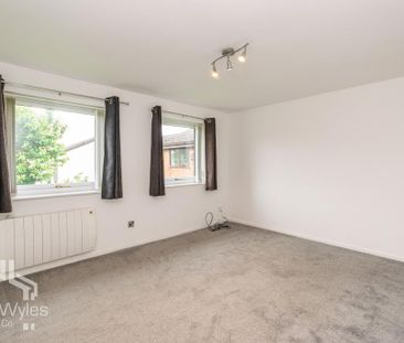 2 bedroom flat to rent - Photo 3