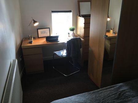 31 Ward Street - Photo 3