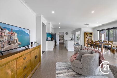 Expansive Family Living - Photo 2