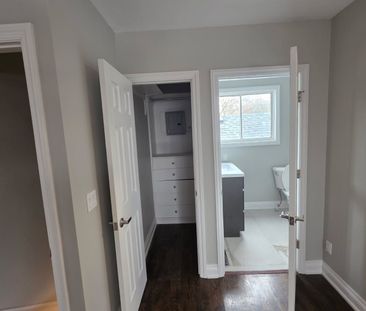 For Lease - 30 Howard Drive Unit# Back unit, Newmarket, Ontario - Photo 2