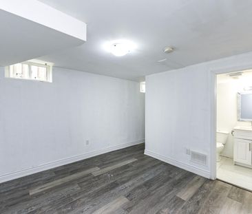 For Lease - 14 Paramount Place, Brampton, Ontario - Photo 2