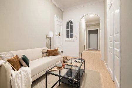 Carrer de Balmes, Barcelona, Catalonia 08006 - Photo 4