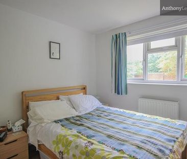 Willowmead, Hertford - Photo 2