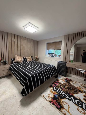 2 Bed Flat, Coral Apartments, E14 - Photo 2