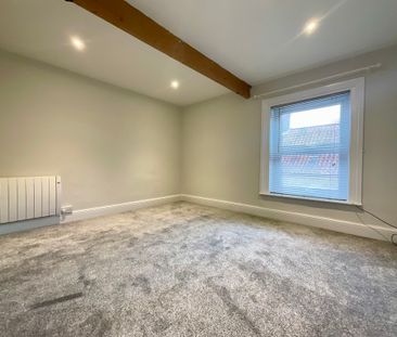 1 bedroom Apartment to let - Photo 3