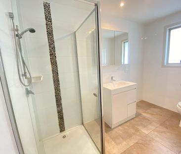 Double Storey Townhouse in Perfect Location - Photo 6