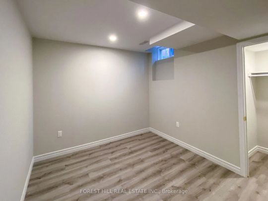 Condo Townhouse For Lease | N9239870 - Photo 1