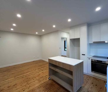 Smart Contemporary Living on the Park - Photo 5
