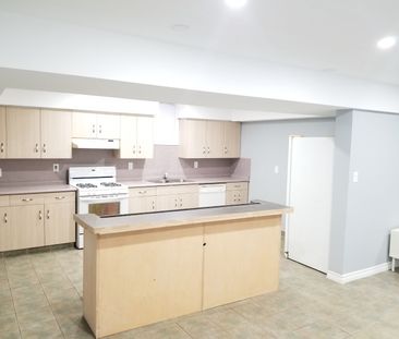 For Lease - 426 Langlois Avenue Unit# Bsmt, Windsor, Ontario - Photo 5