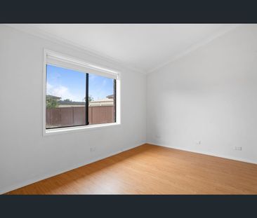 12a Hazel Close, Berkeley Vale, NSW 2261 - Photo 2