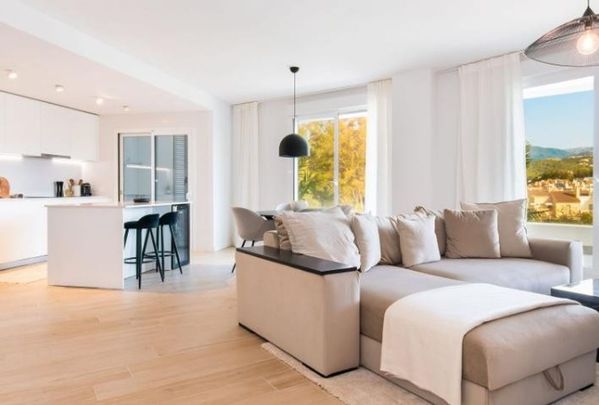 Luxury Flat for rent in Nueva Andalucia, Spain - Photo 1