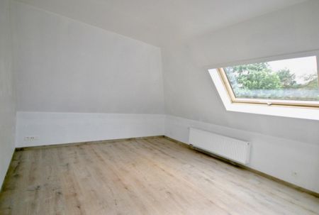 Woning met 4 slpk, tuin met terras en garage voor 1.175 EUR/mnd - Photo 4