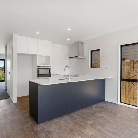 3 Bedroom in Wattle Downs - Photo 4