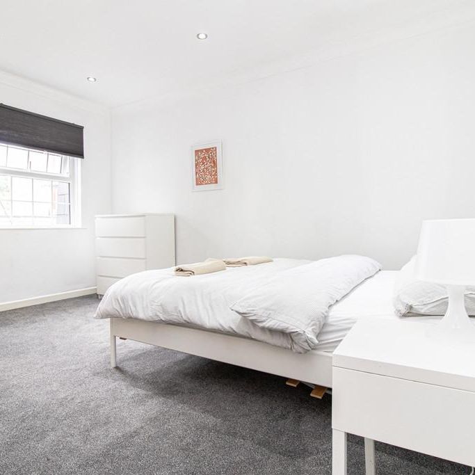 2 bedroom townhouse to rent - Photo 1