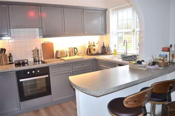 Heritage Court, Bradley Close, Belmont, Sutton, SM2 - Photo 1