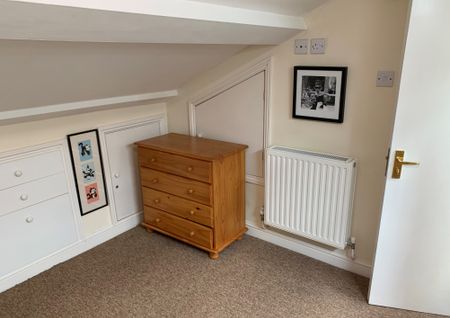 Student Properties to Let - Photo 2