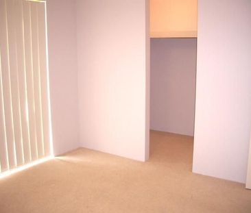 5 Wortel Court, Wilson WA 6107 - House For Rent | Domain - Photo 6