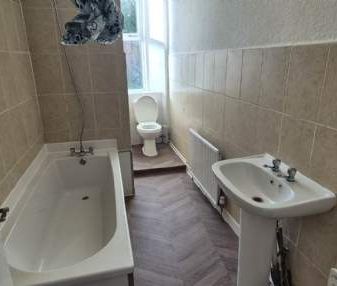 2 bedroom property to rent in Glasgow - Photo 6