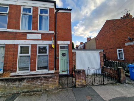 2 bedroom terraced house to rent - Photo 5
