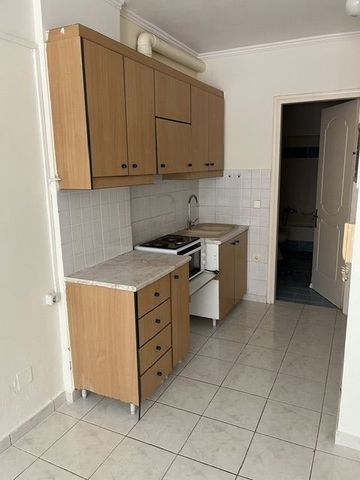 Studio/Γκαρσονιέρα για ενοικίαση Αγυιά (Πάτρα) - Photo 4