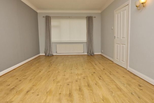 2 Glenariff Park, Bangor, BT20 4UY - Photo 1