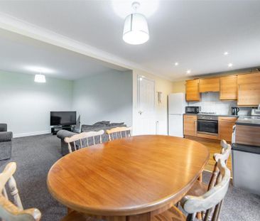 5 bedroom terraced house to rent - Photo 2