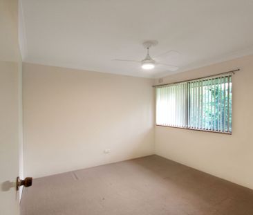 Stunning three bedroom townhouse with bush aspect - Photo 2