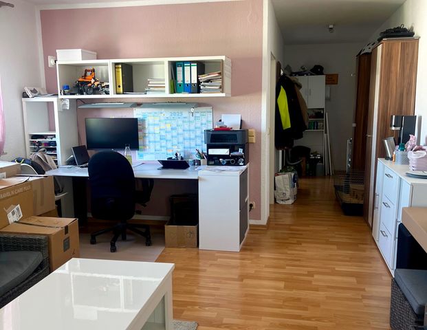 *Racano Immobilien* Ab Juni! Großzügige 1 Zimmer Wohnung mit Balkon in Roßdorf - Photo 1