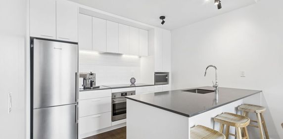 Condo Haut De Gamme Au Coeur De La Ville - Photo 2