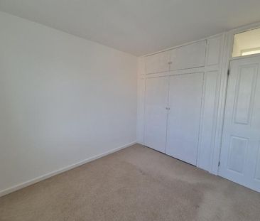 2 bedroom property to rent - Photo 2