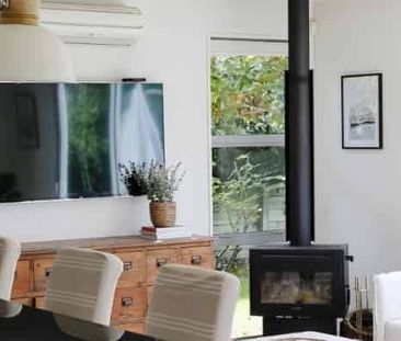 Spacious Leafy Lakeside Location - Photo 5