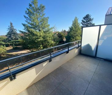 Location Appartement 2 pièces 40m² DECINES CHARPIEU 69150 - Photo 3