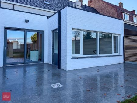 Volledig vernieuwde BURGERWONING met alle modern comfort | Kortrijkseweg 317 - Photo 3