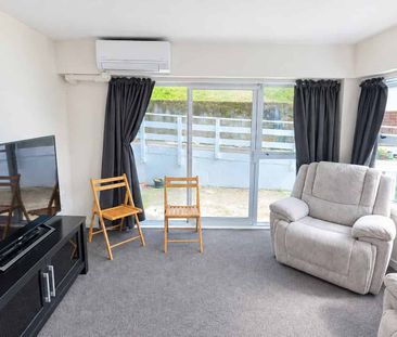 Furnished modern 1 bedroom Unit - Photo 2