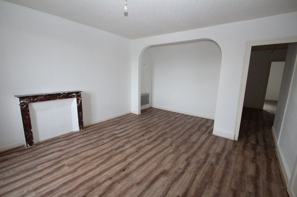 Location Appartement 3 pièces 62m² CERCY LA TOUR 58340 - Photo 1