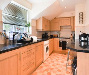 2 bedroom apartment to rent - Photo 4