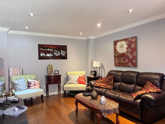 For Lease - 5770 Prairie Circle Unit# Primary Bedroom, Mississauga, Ontario - Photo 1
