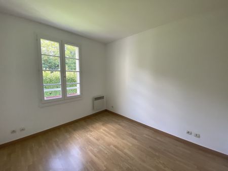 Appartement 2 Pièces + cave + parking en sous-sol - Photo 4