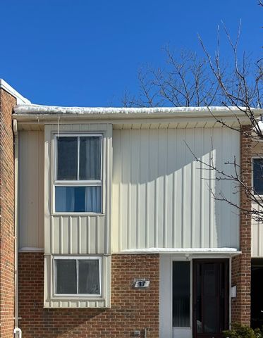 For Lease - 2451 Bridletowne Cir Circle Unit# 17, Toronto, Ontario - Photo 2