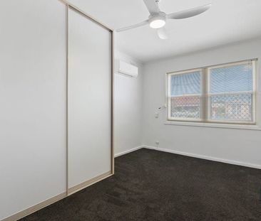 Affordable 3 bedroom family home in desirable inner Western location - Photo 2