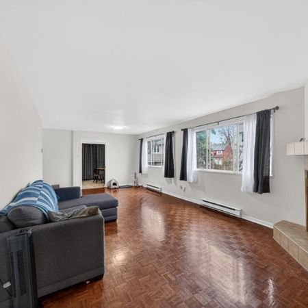 4 et demi demi - TRÈS BIEN PLACÉ - Photo 3