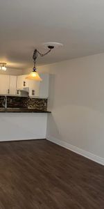 Condo 4 1/2 sur 2 étages rénové Pointe-aux-Trembles Montréal - appartement à louer - Photo 3