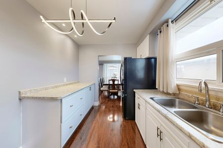 For Lease - 125 Wayne Avenue, Toronto, Ontario - Photo 5