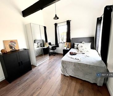 1 bedroom in a house share to rent - Photo 2