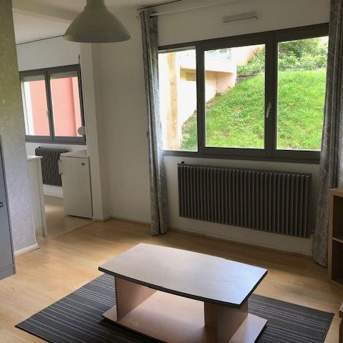 Location Appartement 1 pièce Meublé 23m² LE CREUSOT 71200 - Photo 1