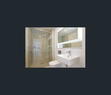 Top Floor One Bedroom Apartment in Platinum - Photo 6