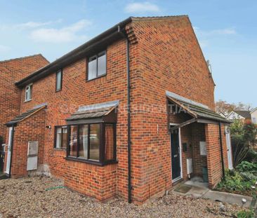 1 bedroom end of terrace house to rent - Photo 3