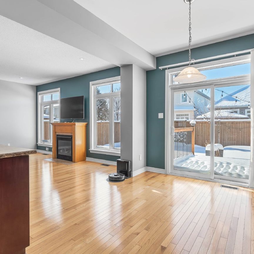 516 Carina Crescent - Photo 1